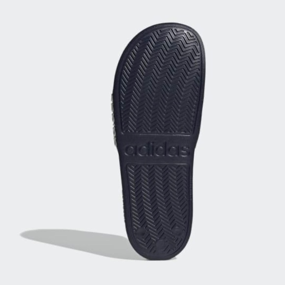 ADIDAS MEN’S ADILETTE SHOWER SLIDES - Picture 4 of 6